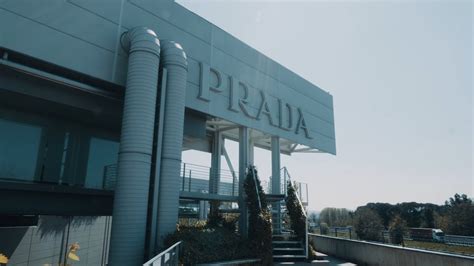 prada produce mascherine|prada italian factory.